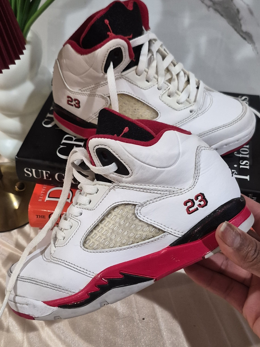 Jordan Men's White, Red & Black Mid-Top Sneakers